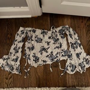 American Eagle off the shoulder floral crop top with flared long sleeves